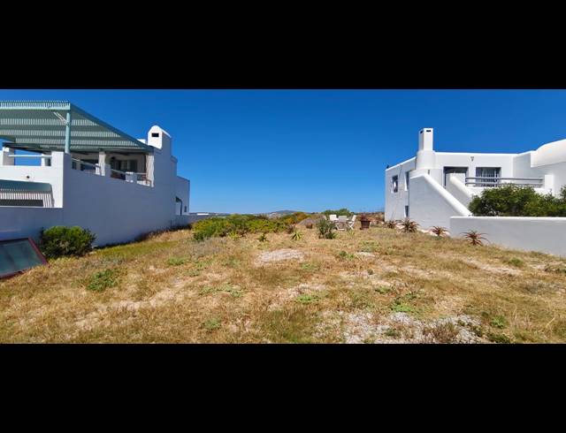363M² VACANT LAND FOR SALE IN PARADISE BEACH